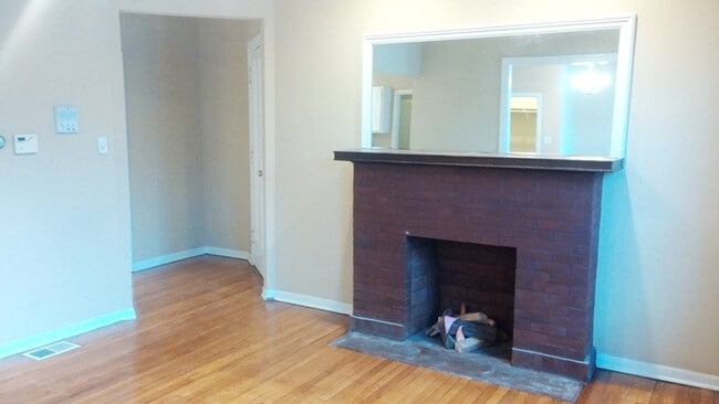 Photo - 5866 N Ridge Ave Unit 3
