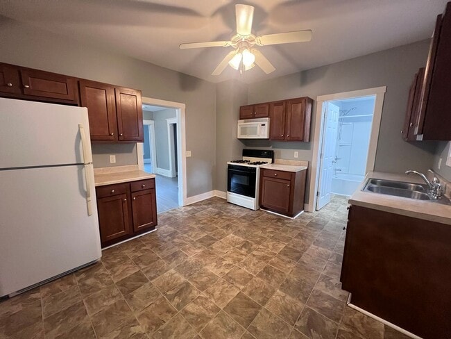 Building Photo - 316 Lane SW Rental
