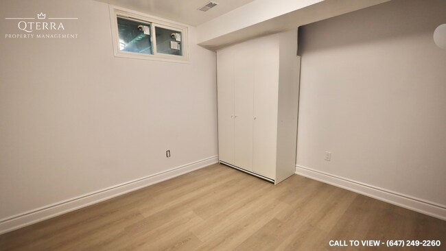 85 High Acres Cres Unit 2-85 High Acres Crescent,