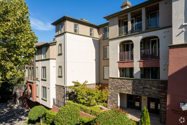 Photo - Regent on the Park