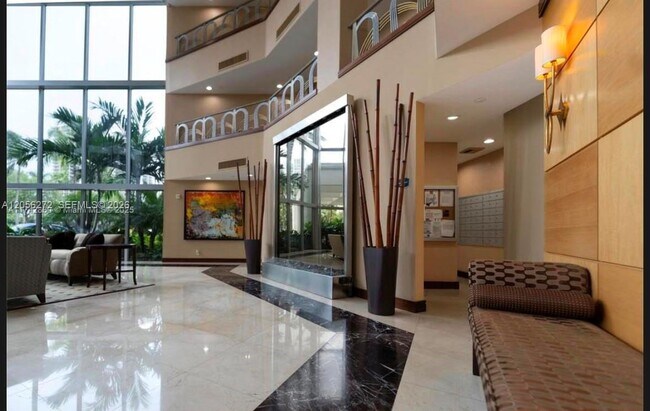 19101 Mystic Pointe Dr Unit 304