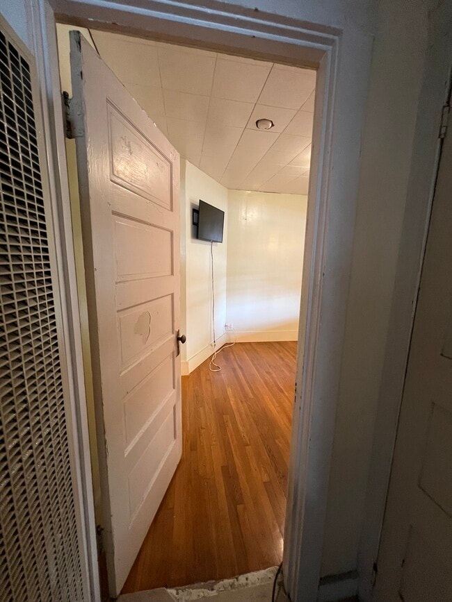 Photo - 2114 S Rimpau Blvd