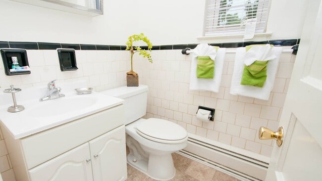 Photo - Mount Ridge Apartments