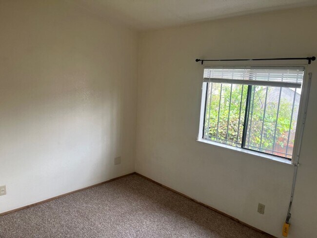 Photo - Two Bedroom Temescal