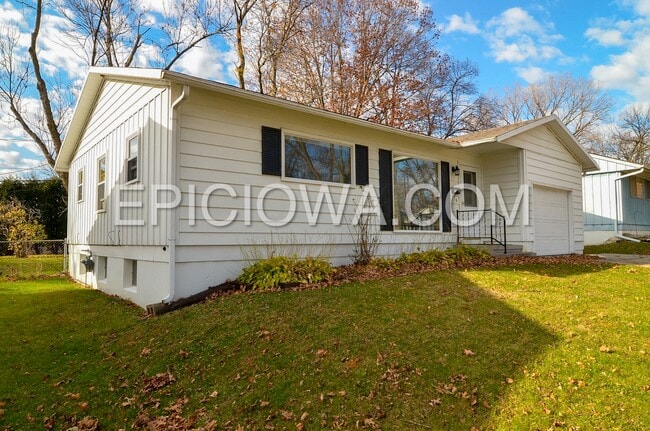 Building Photo - 1112 Cheyenne Rd NW