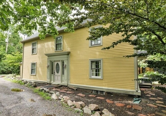 Building Photo - 7 Park Pl