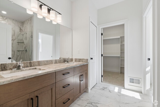 3BR, 2BA - 1,850SF - Bathroom