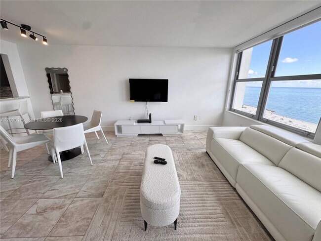 Photo - 2899 Collins Ave Unit 1433