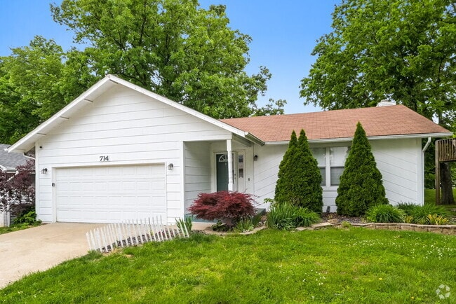 Building Photo - 714 Fernwood Terrace Rental