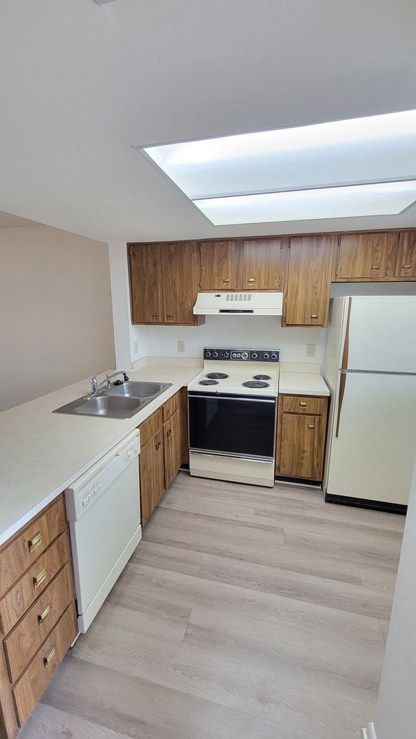 Photo - Holly Tree Condos - mid town Wilmington!