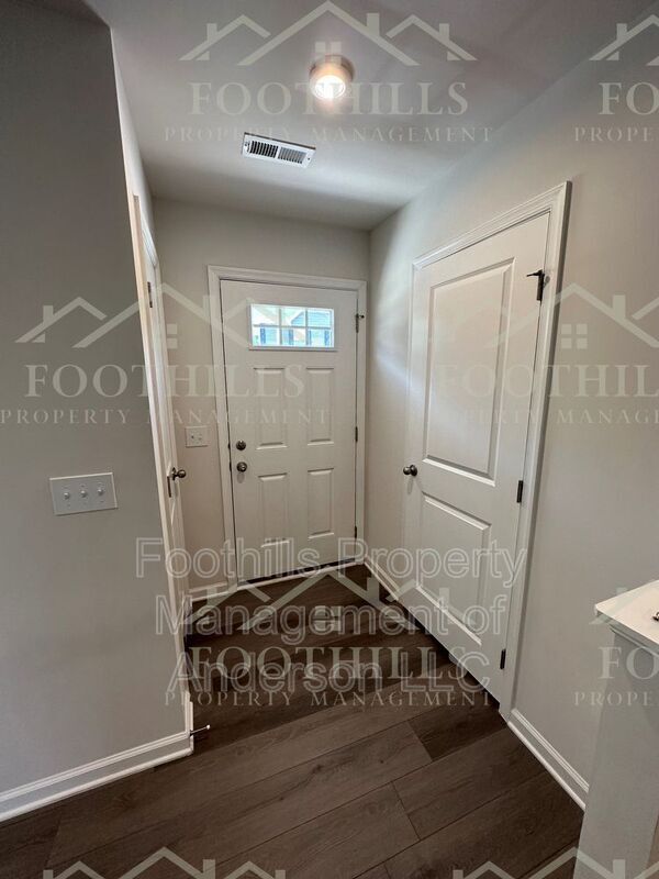 Photo - 107 Nicklaus Dr