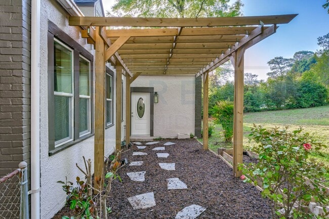 Photo - 2903 Trenholm Rd