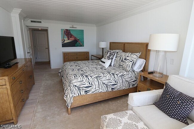 Photo - 4041 Gulf Shore Blvd N Unit 301