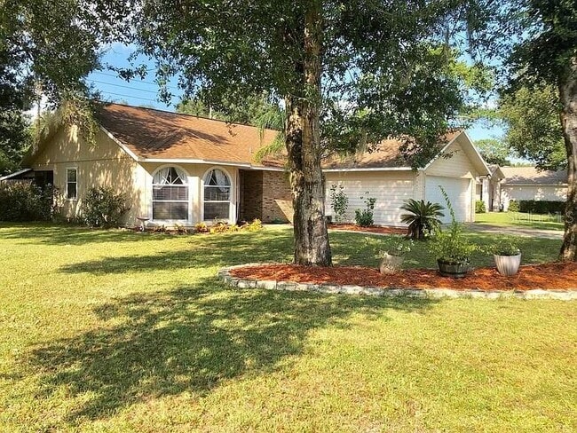 Photo - 440 Berwick Cir