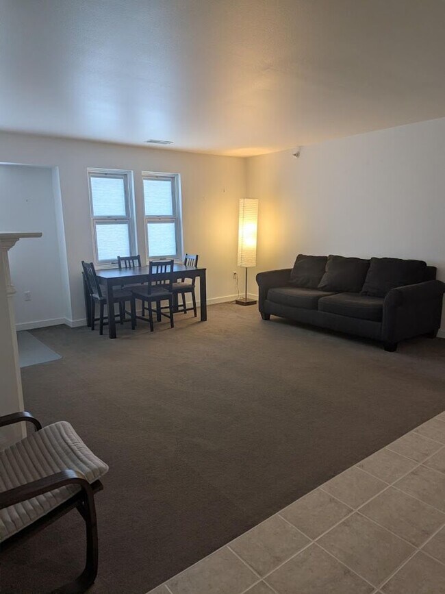 Photo - Bright and Spacious Condo for Rent in Downtown Verona