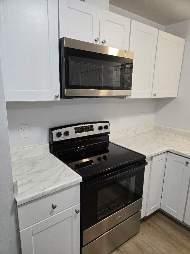 Photo - 110- ( P ) Unit 11052