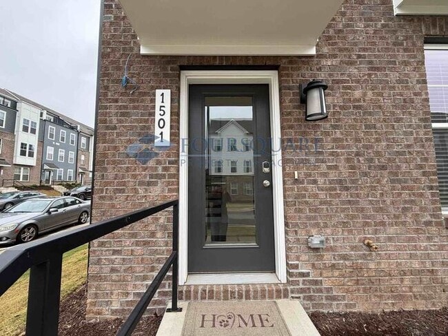 Photo - Bright End-Unit 3-Bed / 2.5-Bath Townhome with Flex Space, Gourmet Kitchen & 2-Car Garage – Walka...