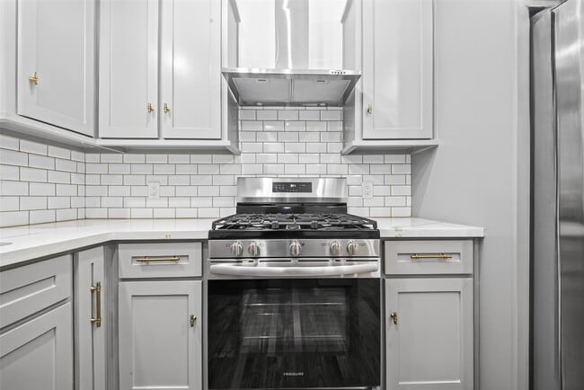 Photo - 5803 Greencraig Dr