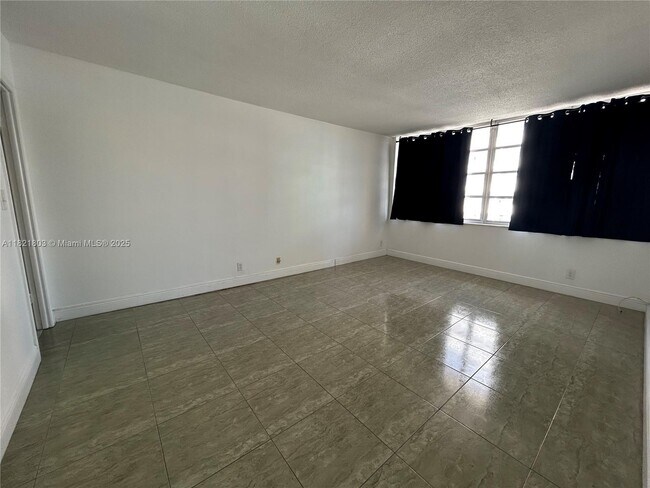 Photo - 1825 S Ocean Dr Unit 503
