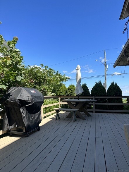 Photo - 29 Soundview Dr