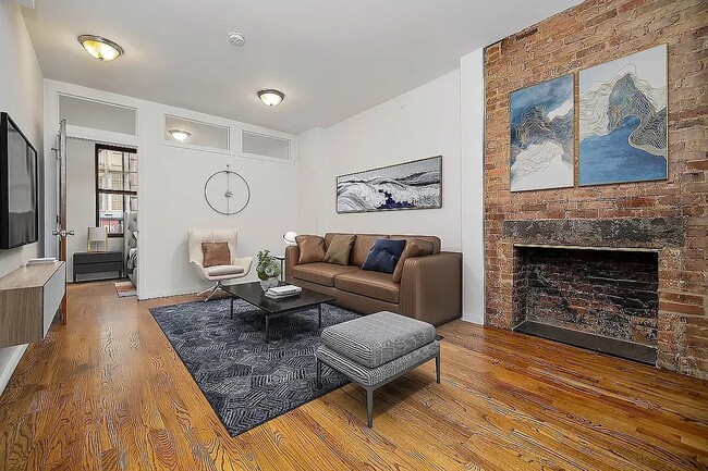 Building Photo - 130 Allen St