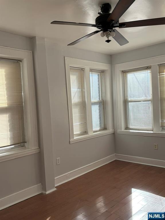 Building Photo - 3 3rd St Unit 2F