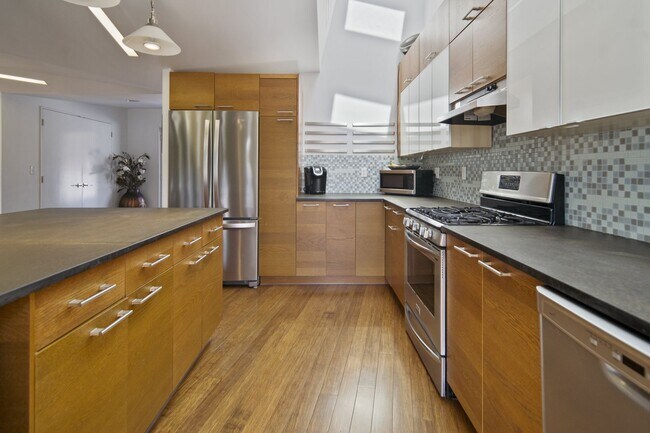 Photo - 135 Muzzy Rd