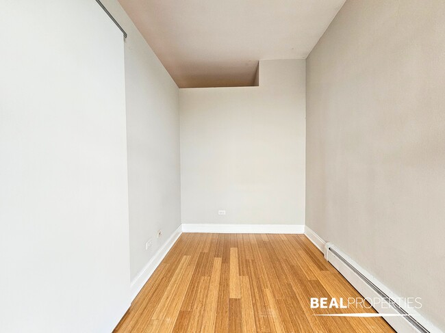 Photo - 2208 N Clark St Unit Studio
