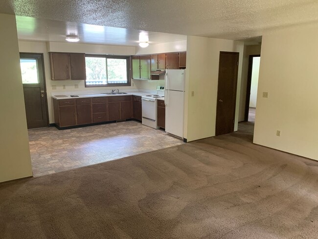 Photo - Pinecrest Fourplex Unit #1