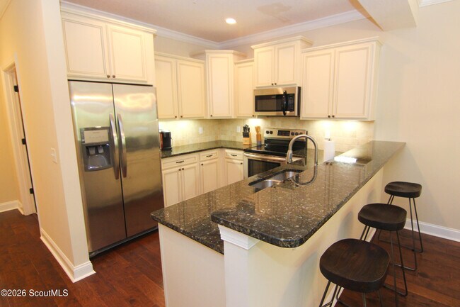 Photo - 905 Mariners Cir