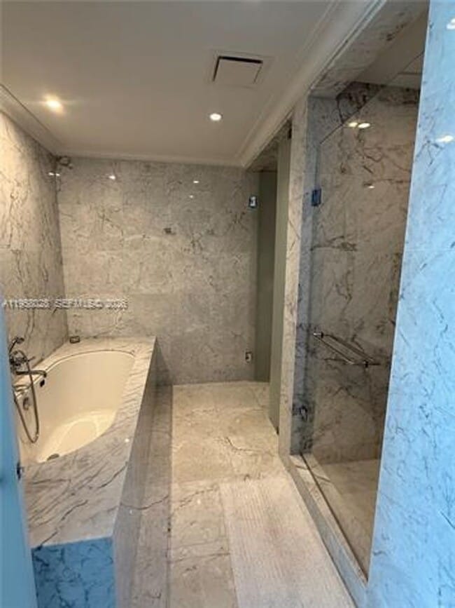 Photo - 15701 Collins Ave Unidad 15701 Collins Ave appt 1703