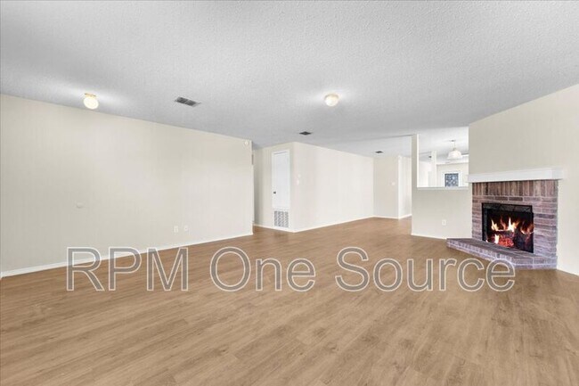 Photo - 2633 Salt Maker Way