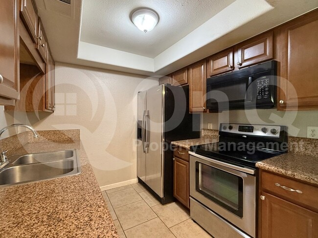 Photo - 3119 W Cochise Dr Unit 103