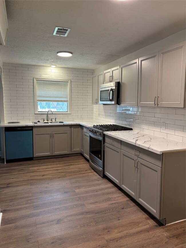 Photo - 4115 Tidewater Dr