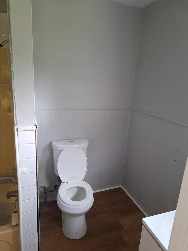 Photo - 1031 W 17th St