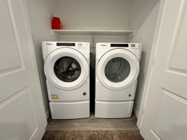 Photo - 1089 Waterway Ln