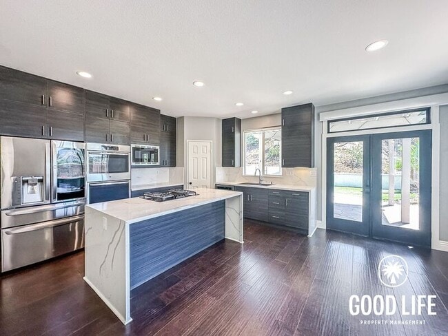 1946 Moss Landing Ave