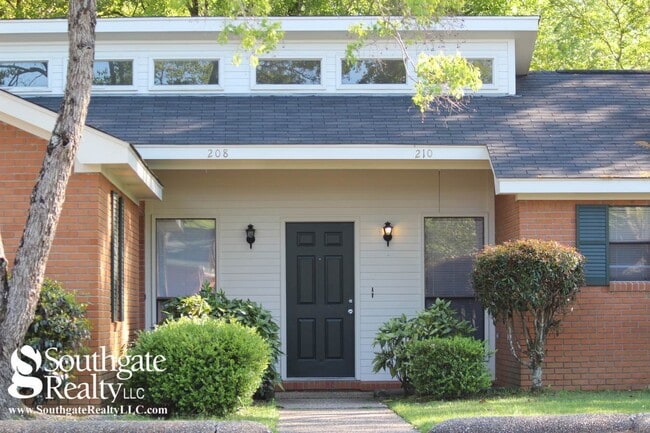 Photo - Woodshire Duplexes & Townhomes Unit 2704BML