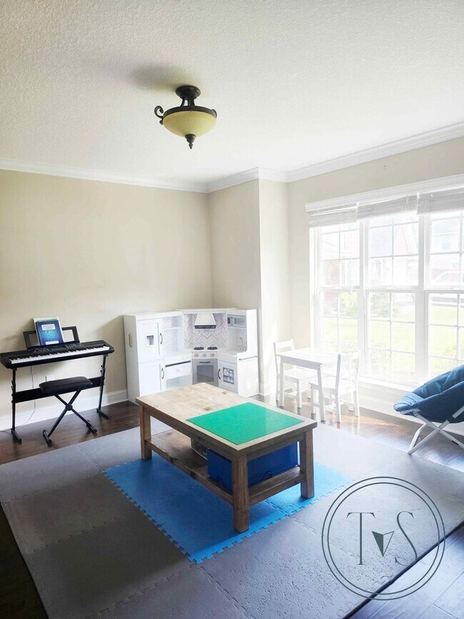 Photo - RATE DROP ALERT (was $2720/month) & SPRING...