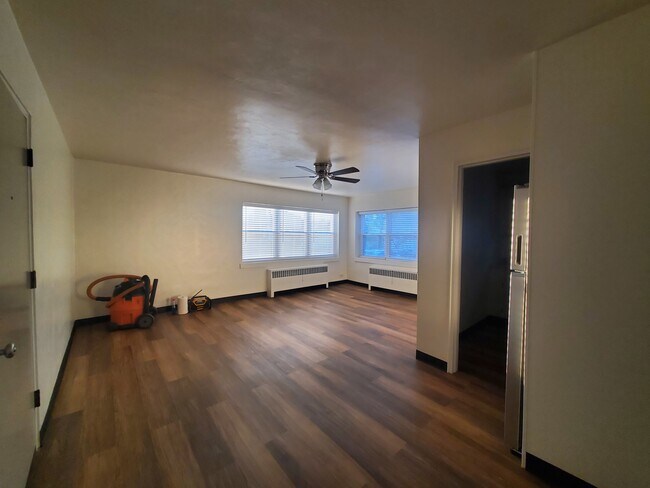 Photo - 54 N Morris St Unidad 1