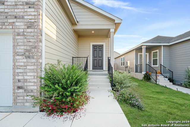 Photo - 5234 Winding Strm