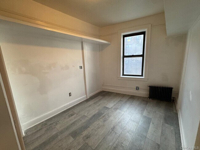 Photo - 33-07 Junction Blvd Unit 3rd floor