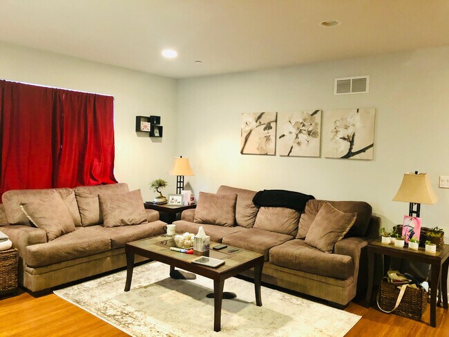 2 habitaciones - 622 N 2nd St