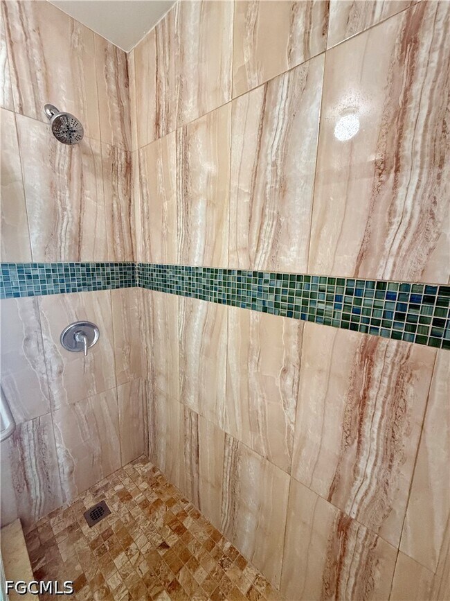 Photo - 2209 NE 9th Ave