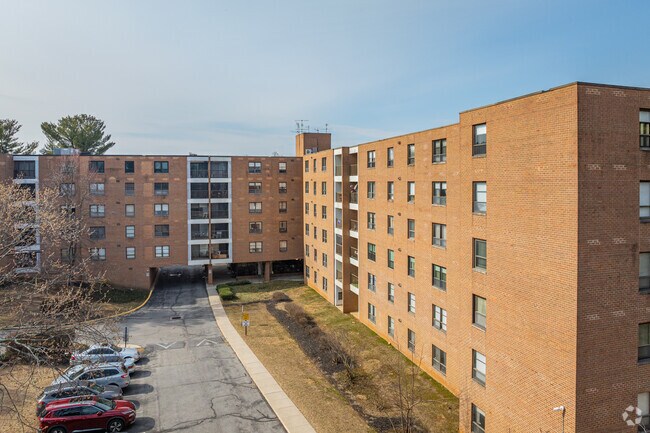 Photo - Elmont Condominium