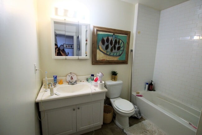 Photo - Newly renovated one bedroom unit in a great location in Brewerytown Unit 2