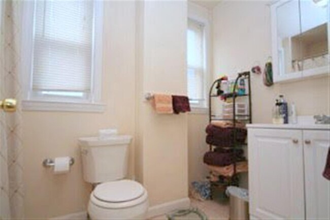 Photo - 389 Columbia St