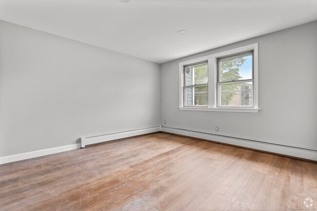 Building Photo - 389 Highland Ave Unit 2 Rental