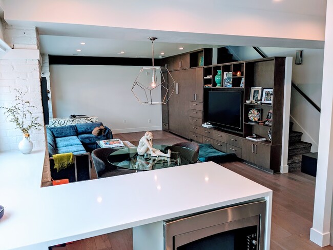 Photo - 121 S Jackson St Unit 1