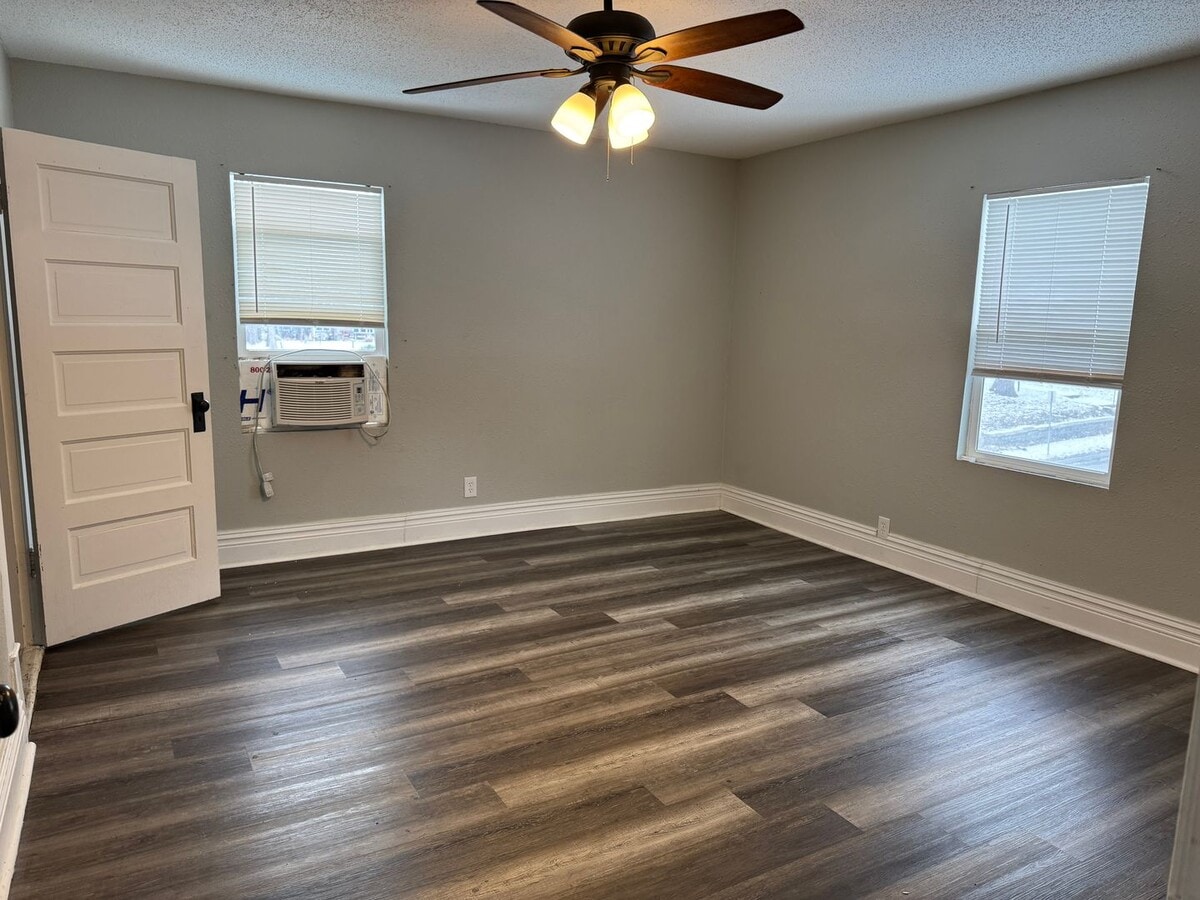 Photo - 1916 Faraon St Unit 1916 Faraon St. Apt: 2 St. Joseph, MO 64501